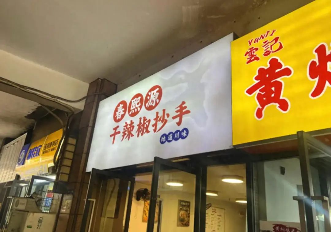 DƬ